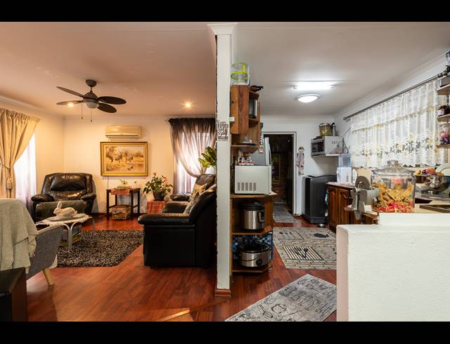 3 BEDROOM HOUSE FOR SALE IN ELANDSPARK